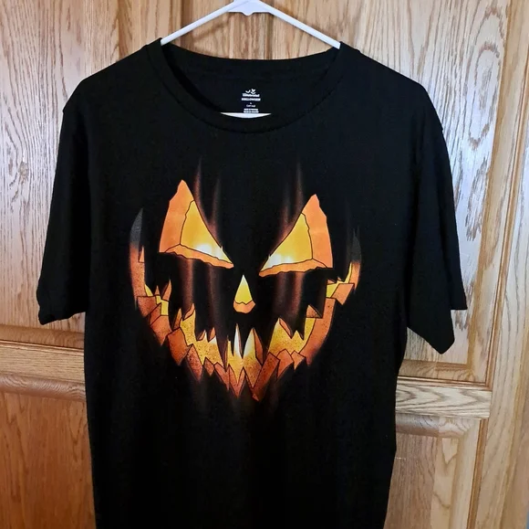 NWOT Celebrate HALLOWEEN T-Shirt size L cotton blend - Picture 3 of 5